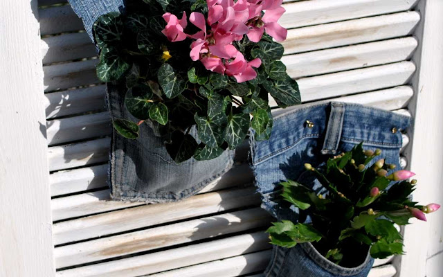 Pflanzentöpfe aus Jeans Gartendeko aus alten Jeans