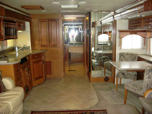 FAMILY RV BLOGGER: New to our Inventory 2004 Monaco Diplomat 40PDQ A7030C