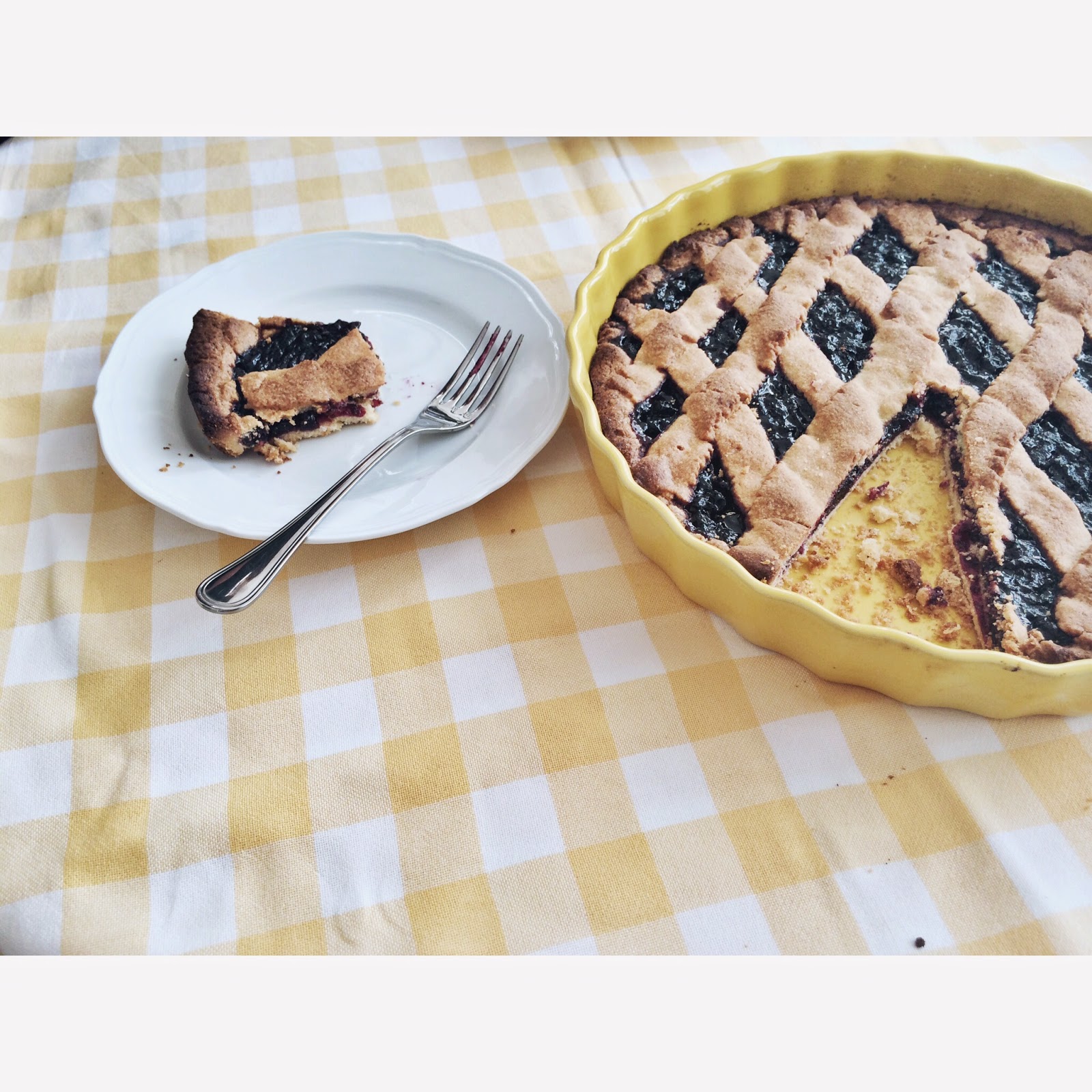 PASTIS Homemade Blueberry Jam Pie