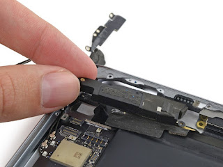 Dịch vụ sửa chữa: Tại TPHCM, thay loa ngoài iPad 2 3 4 là bao nhiêu ? Thay%2Bloa%2Bngoai%2BiPad%2B2%2B3%2B4