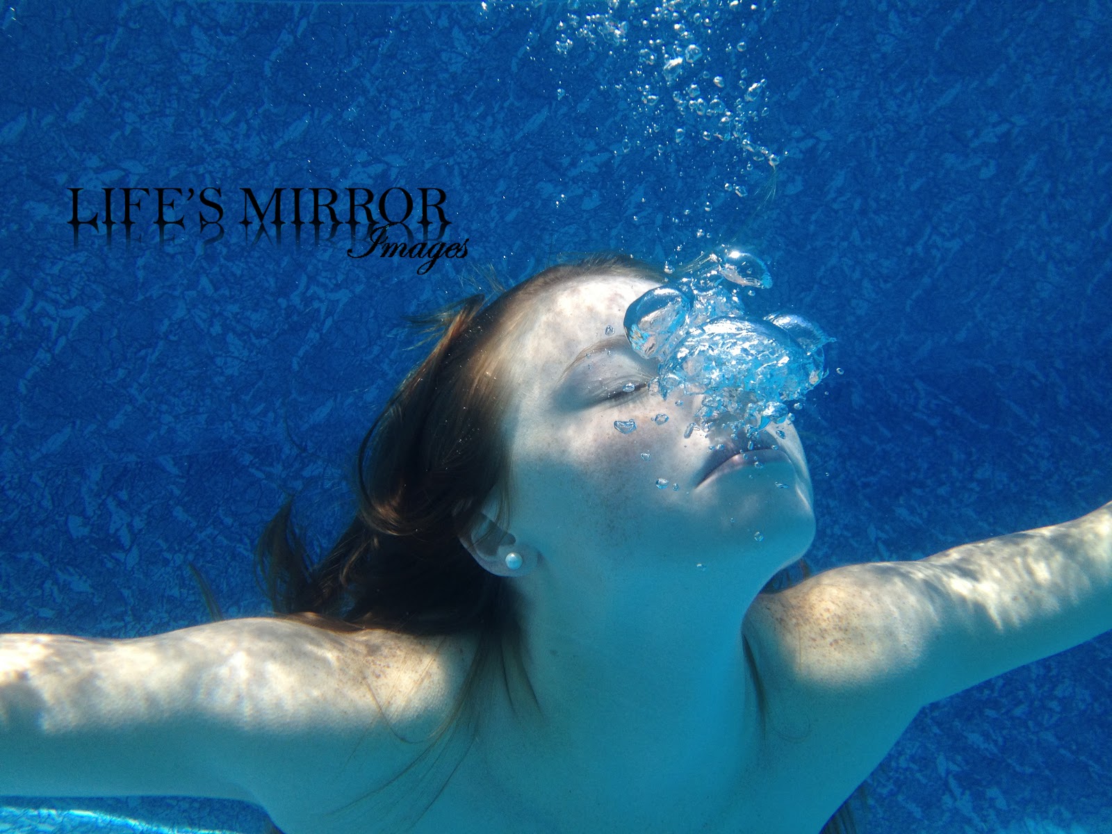 Life's Mirror Images Chelsey and Underwater session
