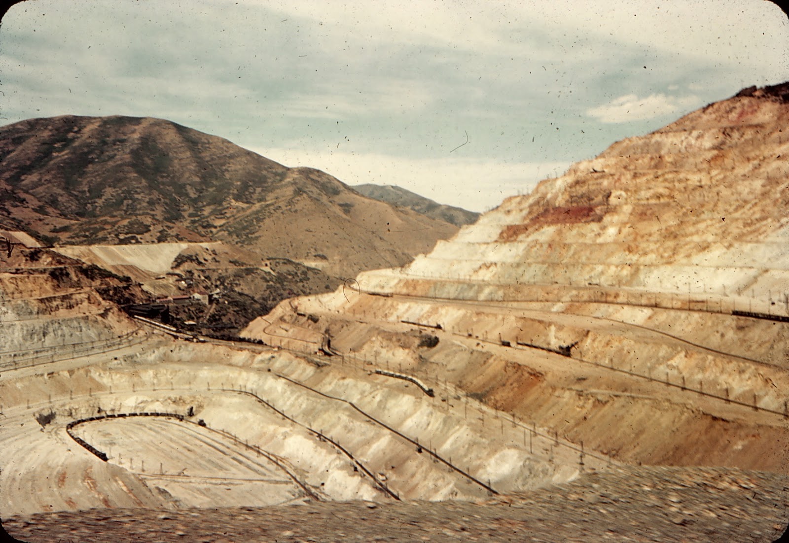 bingham canyon chat Visit reports news maps directions and info on bingham canyon mine biggest pit in the world in bingham canyon utah chat now. bingham canyon chat Visit reports news maps directions and info on bingham canyon mine biggest pit in the world in bingham canyon utah chat now.
