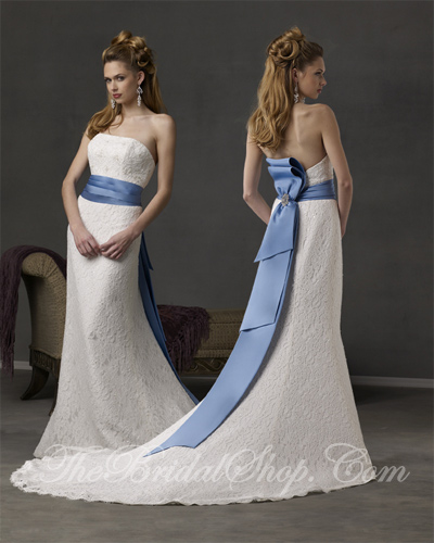 Elegant White Wedding Dress Designs With Ribbon Decoration | Wedding