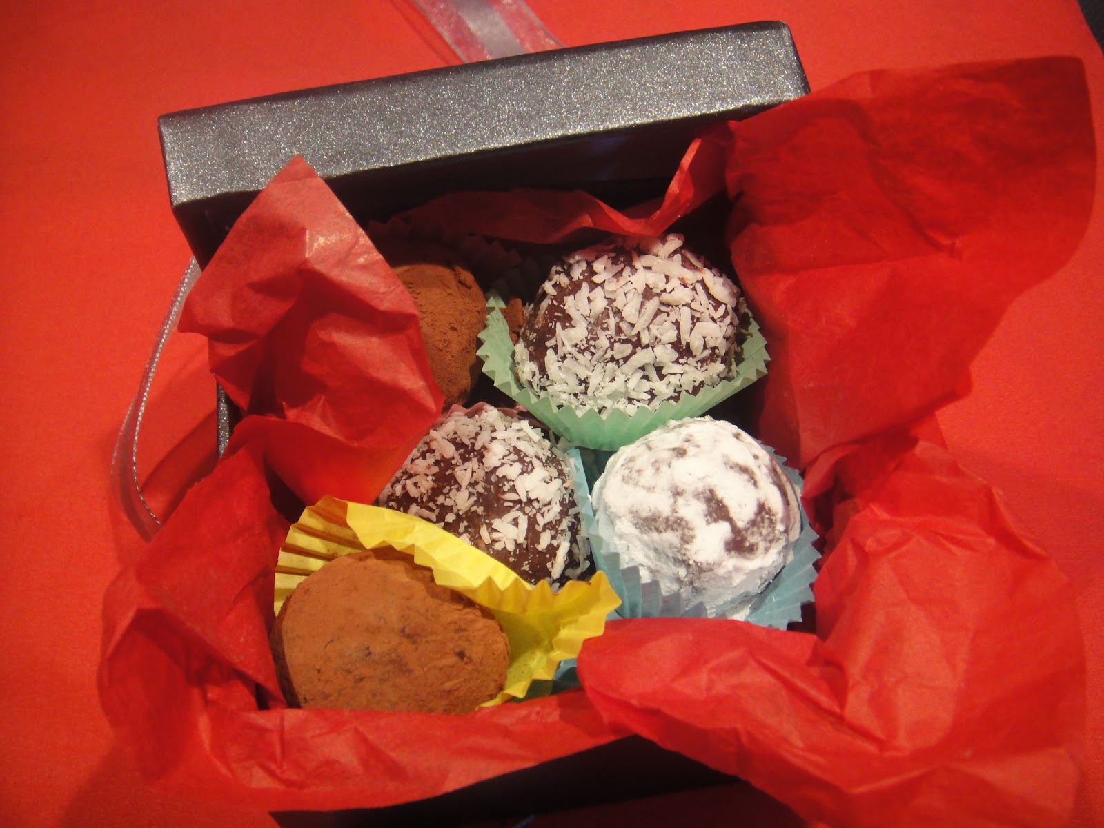 The more than occasional baker Trufflemania chocolate liqueur and chocolate truffles