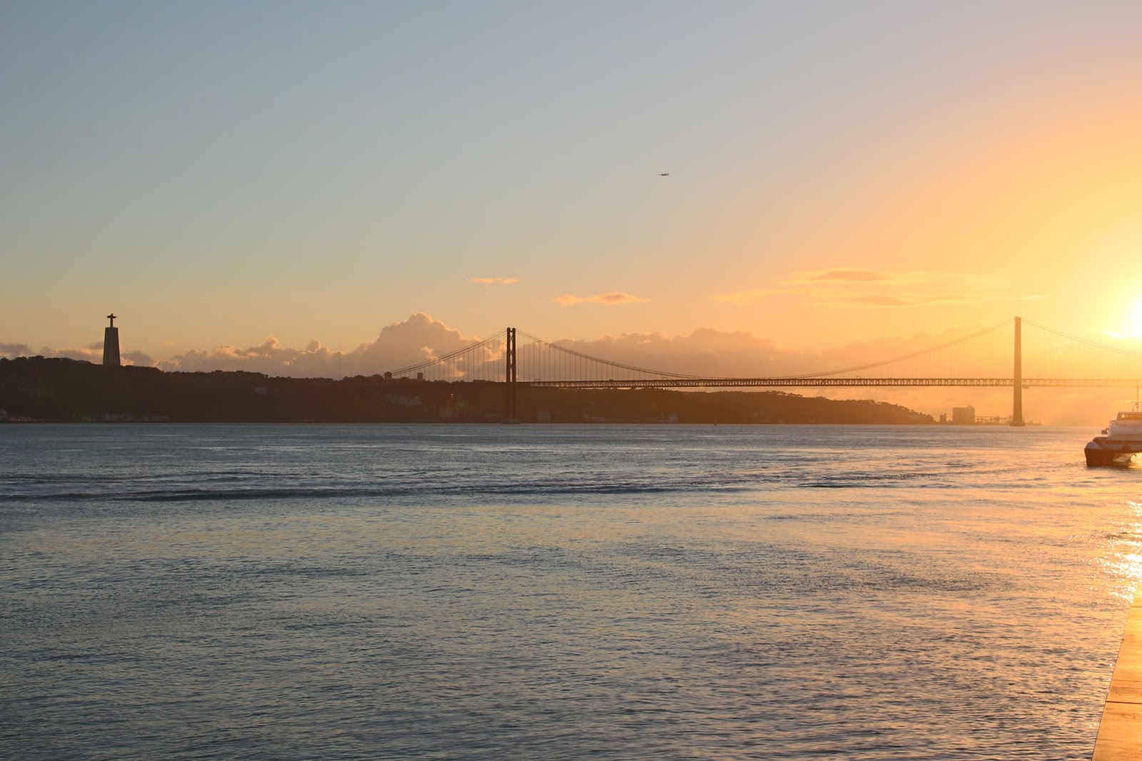 Rundfahrt Am Abend Auf Dem Bodensee