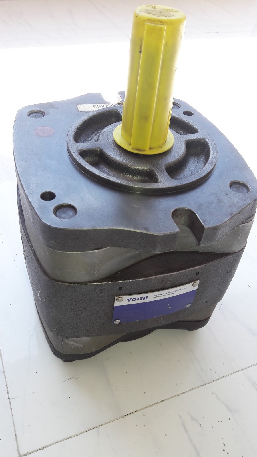 Voith Make Hydraulic Pumps Type IPH 5 40 101 in Ahmedabad Mumbai