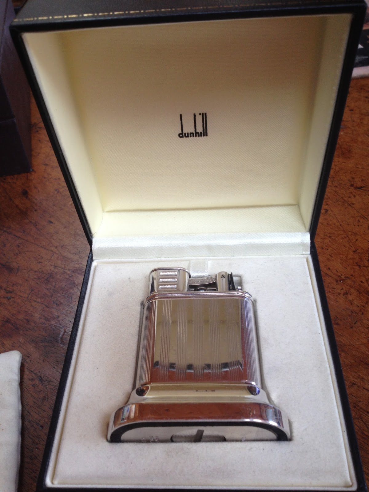 Dunhill Lighter Collection Dunhill Lighter Photographs with Information