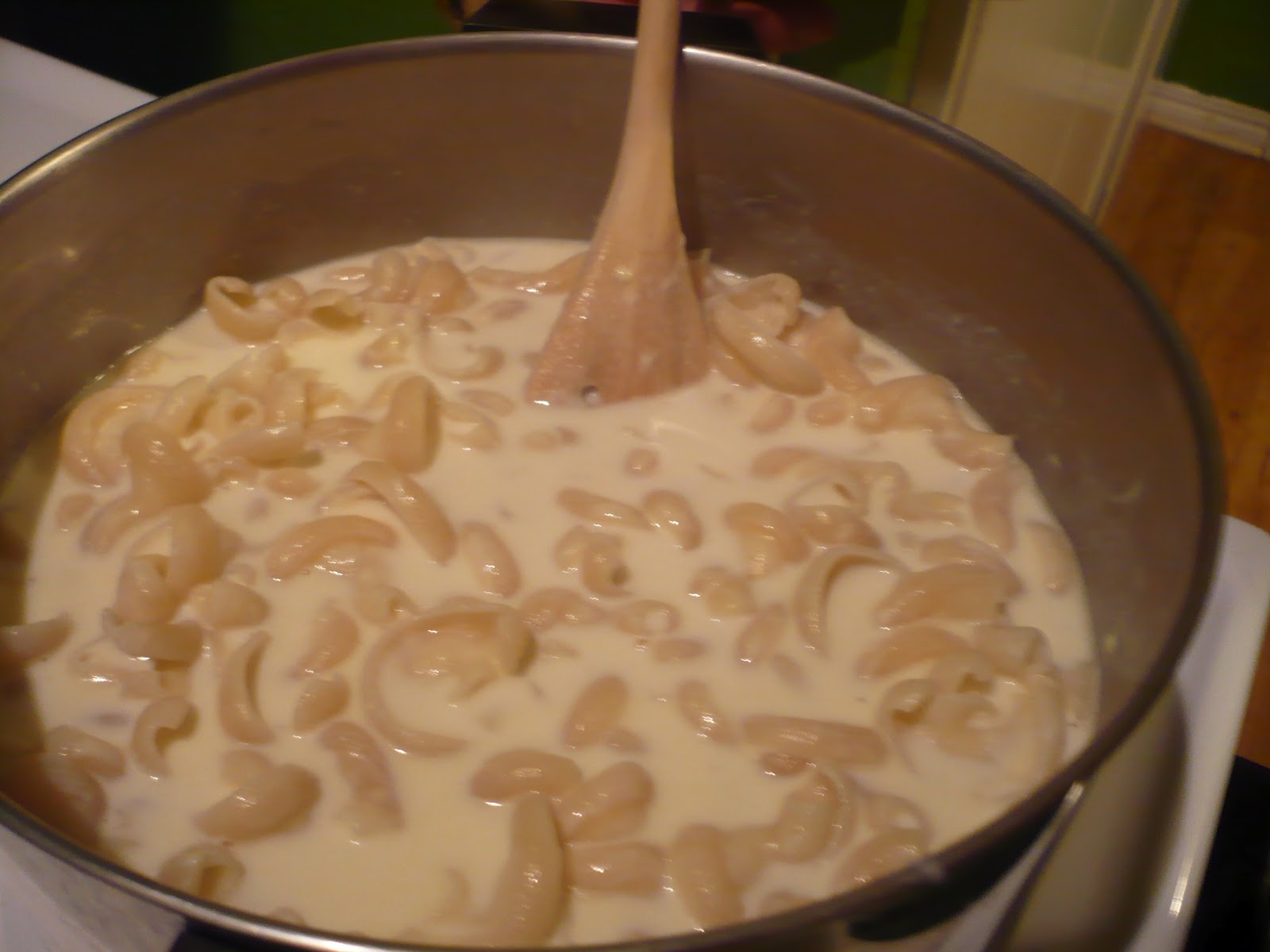 making lemonade smoked gouda 'n fontina mac & cheese