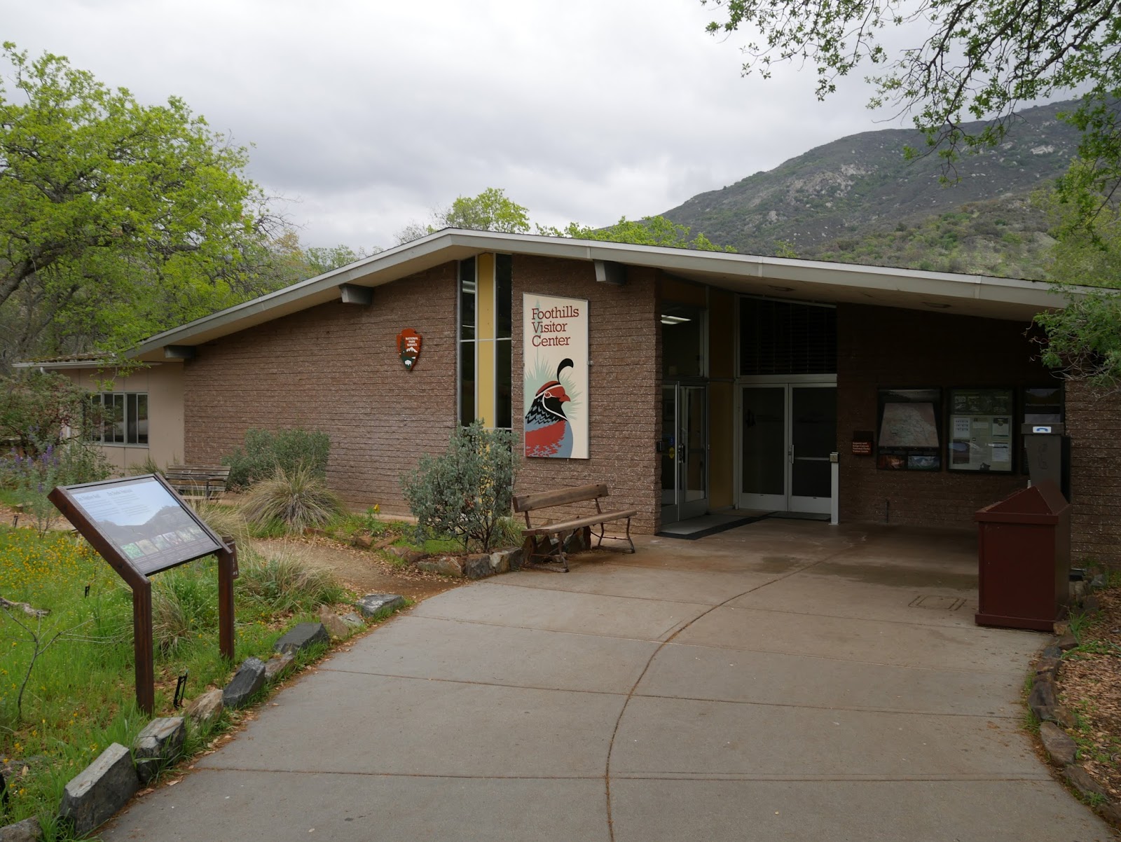 American Travel Journal Foothills Visitor Center Sequoia National Park