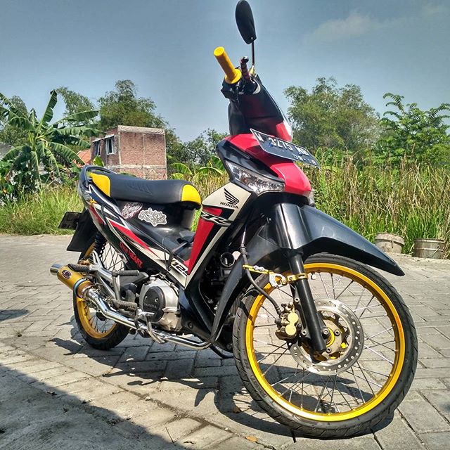 60 Foto Modifikasi Motor Supra X 125 Supermoto Keren Terbaru