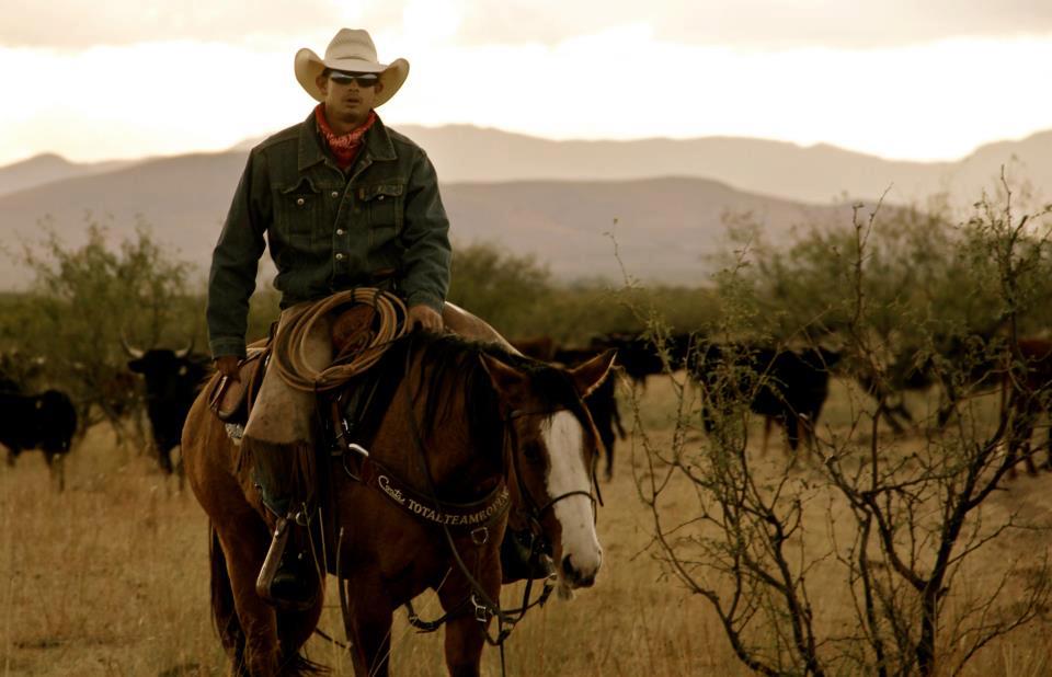 The Roping Blog: Cesar on the Ranch