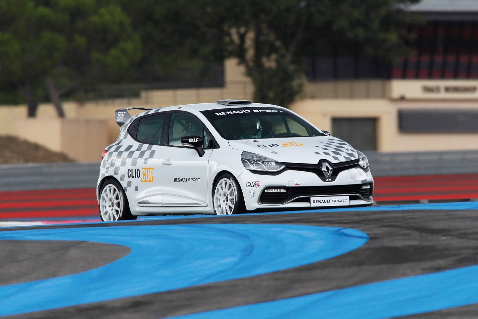 http://2.bp.blogspot.com/-4u_Rz236k9w/UH519m-v0NI/AAAAAAAAHr4/sOO-Tu0OLaE/s1600/2013-Renault-Clio-Cup-0.jpg