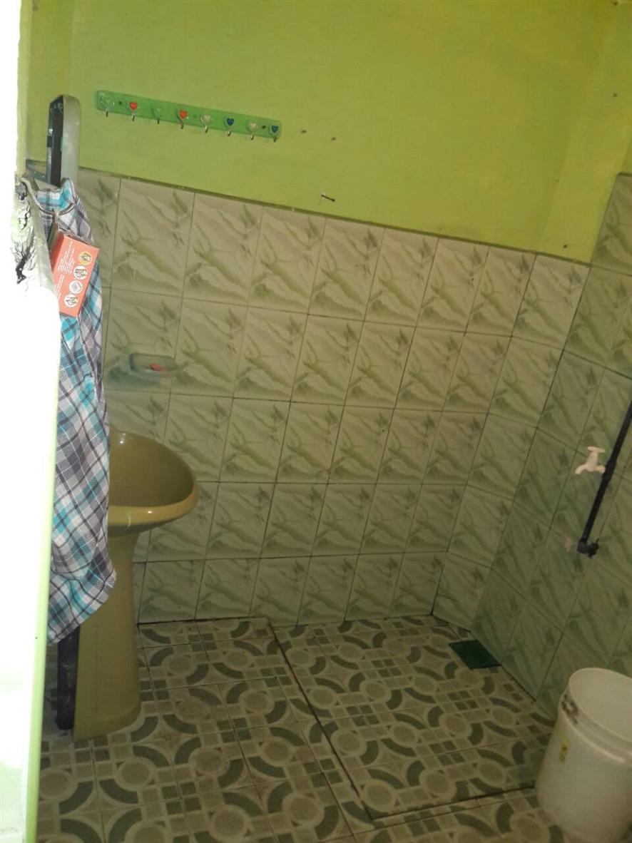 Bathroom - Inside the house - Kandy Land for sale