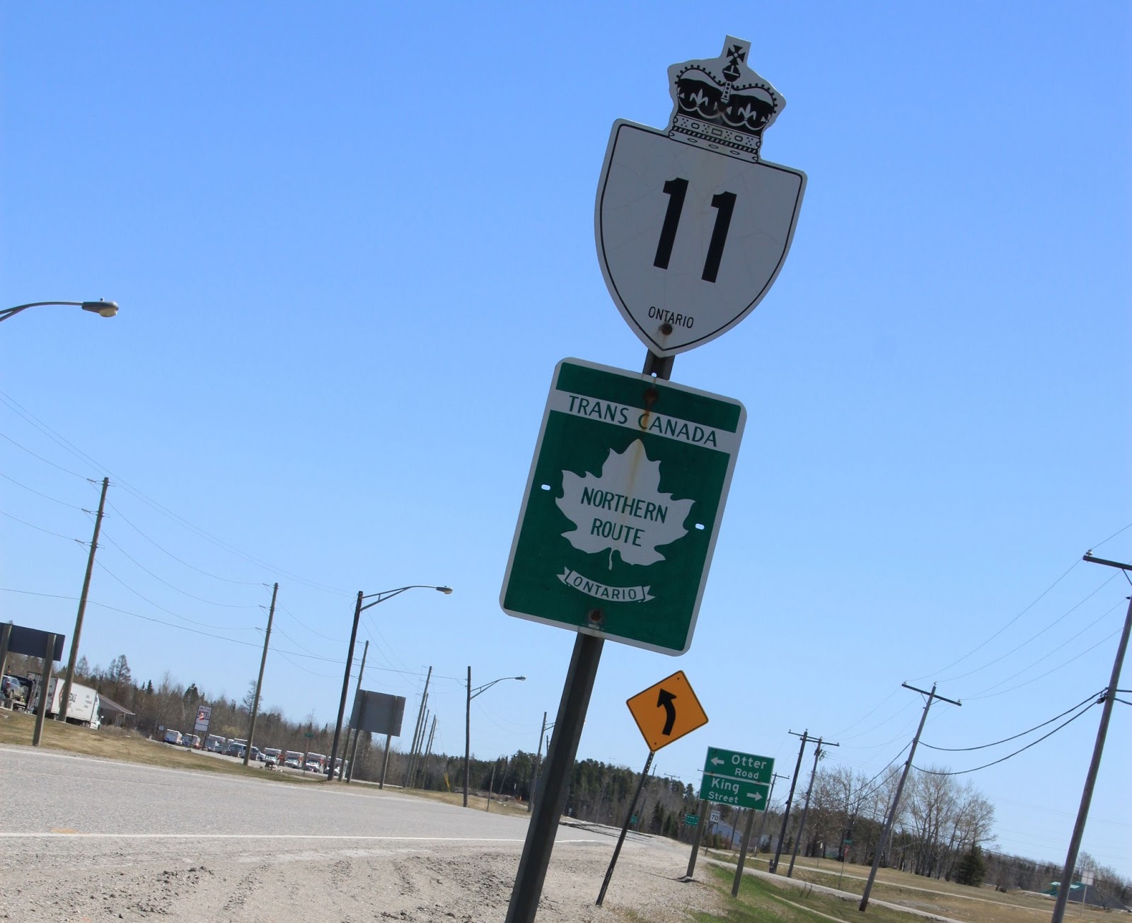 The Travel Bites Longlac Pizzeria & Steakhouse, Longlac Small Town, Big Pizzas.