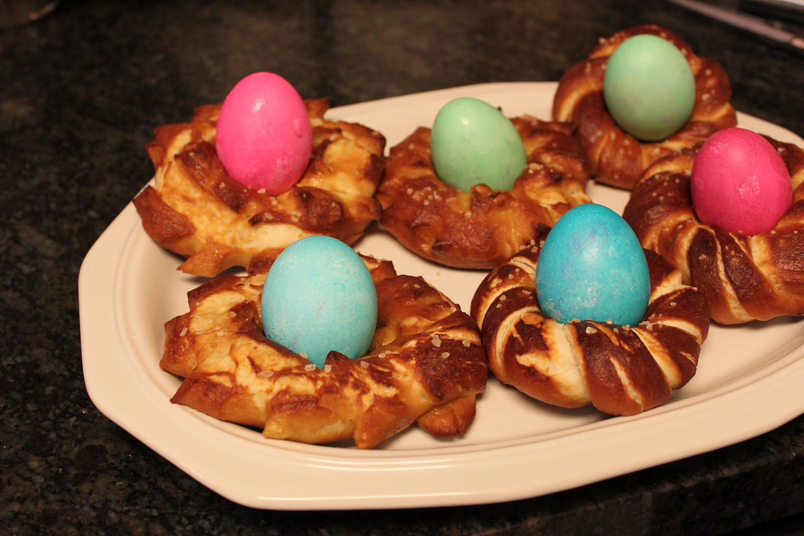 Megsiemay Makes Easter Pretzel Nests