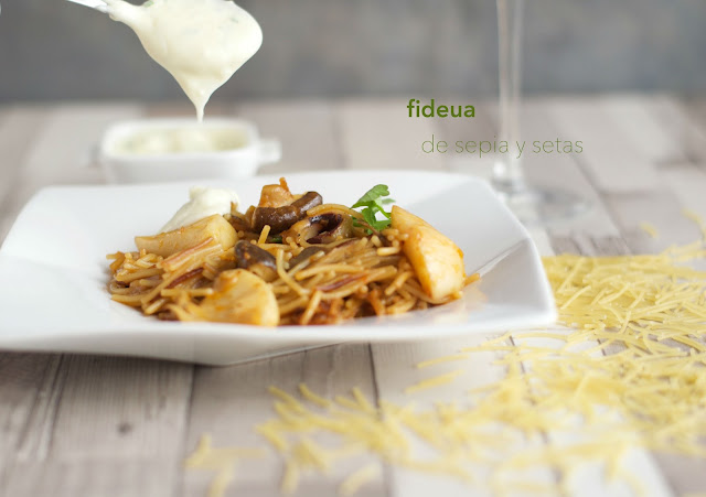 Receta de fideua de sepia y setas