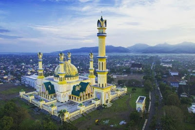 Islamic Center Lombok PAKET WISATA RELIGI DI LOMBOK