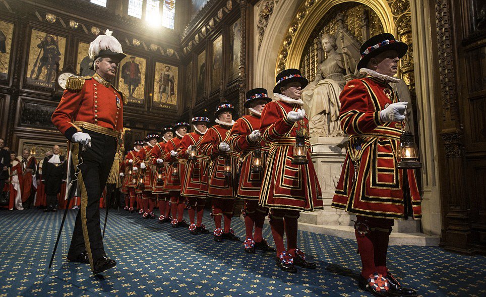английский чай. урок по теме apple day. сельские традиции на новый лад старые сосны. национальная одежда в луизиане. Is an old tradition.