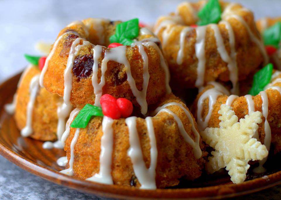 Cakes & More Moist Mini Fruitcakes Quick and Easy!