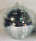 This image has an empty alt attribute; its file name is disco.jpg