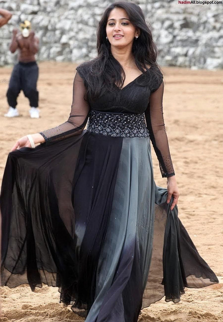 900px x 1300px - 140+ Anushka Shetty Latest Images, New Pics, HD Photos and Images ...