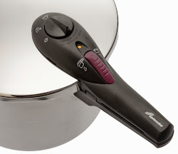 fagor splendid pressure cooker quart handle qt locking safety psi amazon cookers polished stainless lts superior garden kitchen canner steel