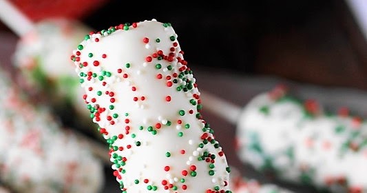 Christmas White Chocolate Marshmallow Pops | The Kitchen is My Playground