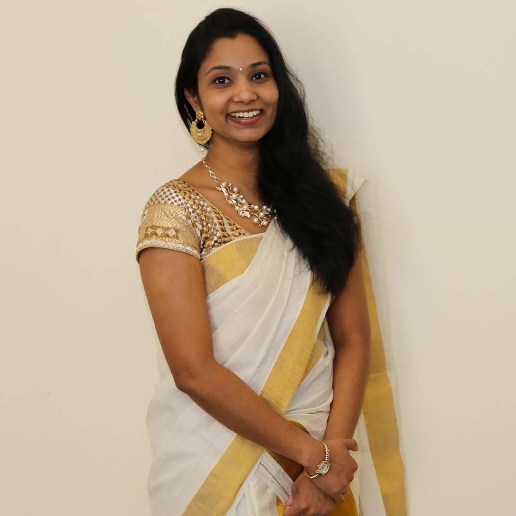 Malayali girls women aunties chechis