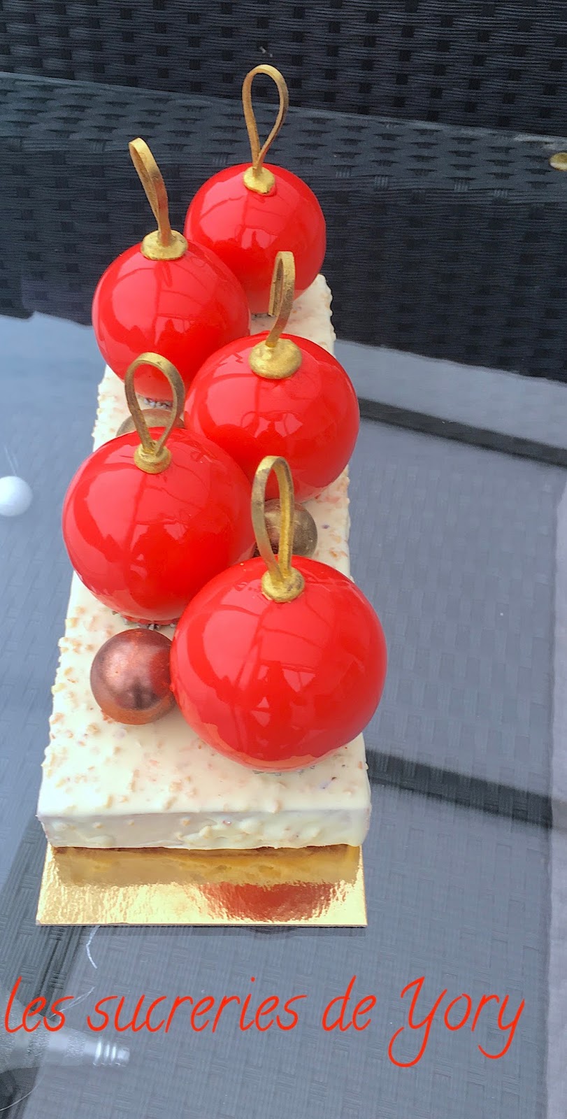 Bûche Boules de Noël