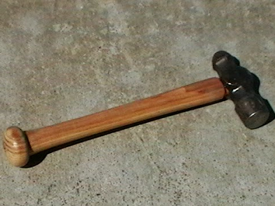 Baseball bat hammer handle