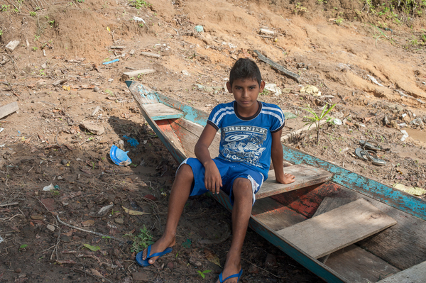 Equattoria: Um dia na vida de uma criança ribeirinha