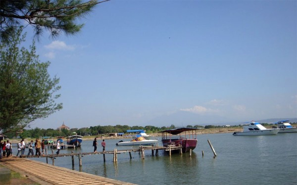 Tempat Wisata Pantai Marina Semarang 