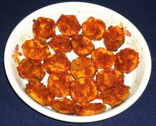 Balekayi phodi or kele phodi in a serving plate
