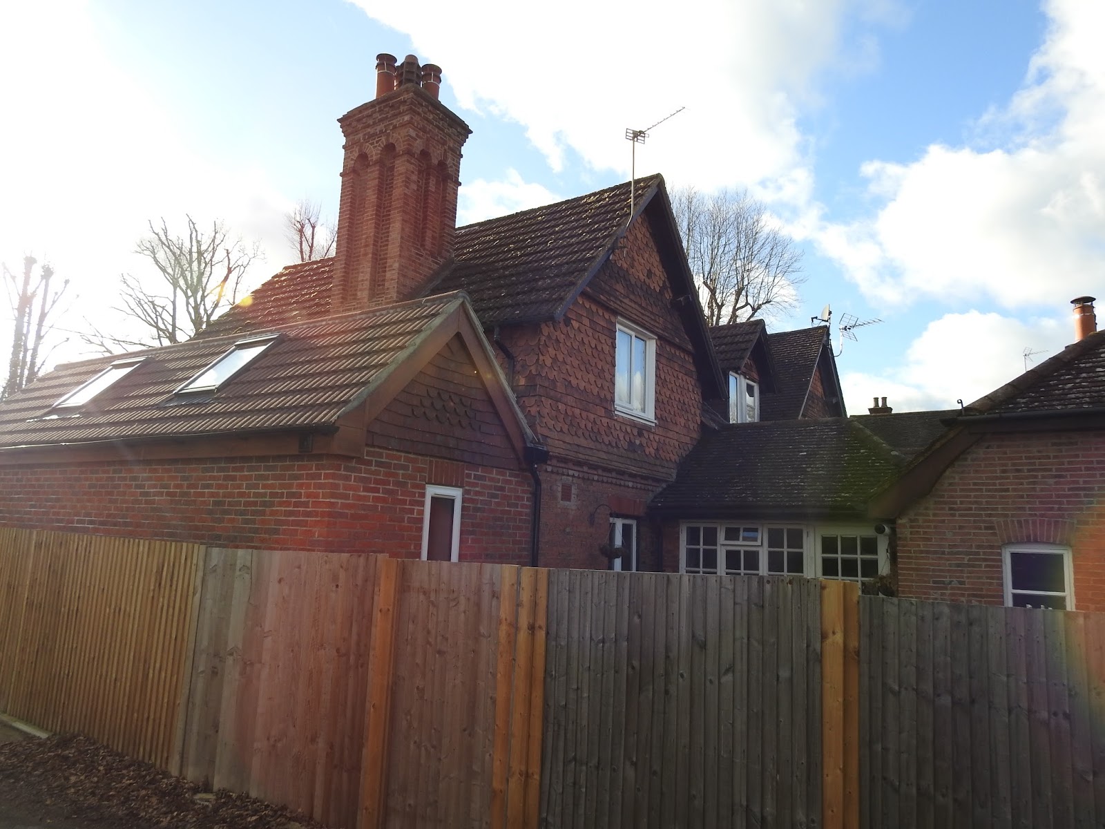 Crawley Old Town FOUR PICTURES 8991 Three Bridges Road