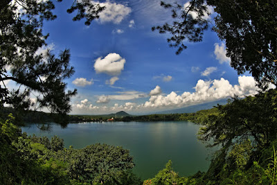 Wisata Ranu Pakis Kota Lumajang