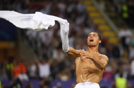CAP NHAT toi 30/5: Ronaldo xuat sac nhat Champions League. Mourinho tiet lo ke hoach chuyen nhuong voi Rooney - Anh 1