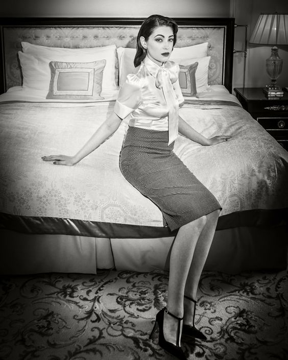 Tight Skirts Page Office Girls 7 Babes in the boardroom