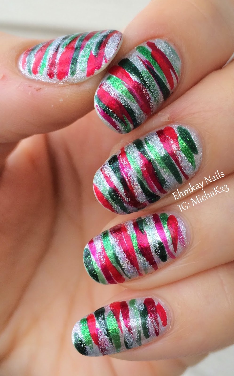 ehmkay nails: Festive Christmas Stripes