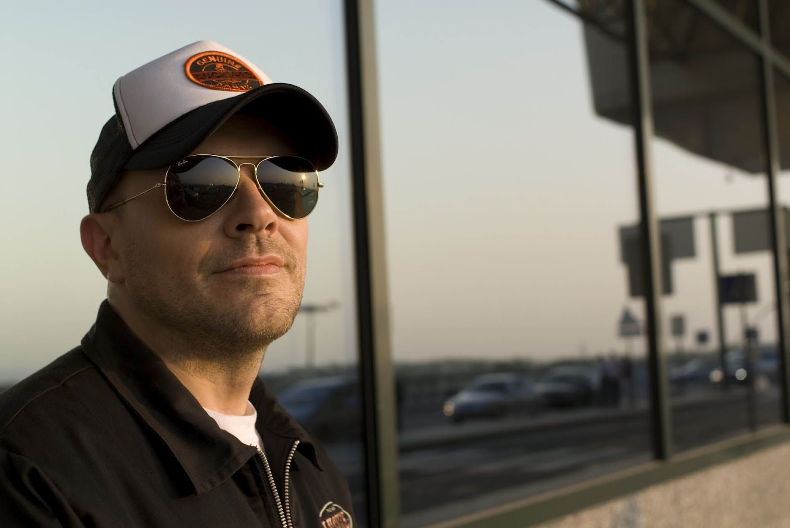 MAX PEZZALI COME MAI TESTO Makatweet