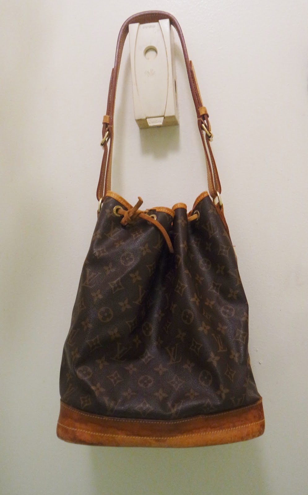 Accessory Generation: Lifestyle Matters: Vintage Louis Vuitton Drawstring Bucket Bag