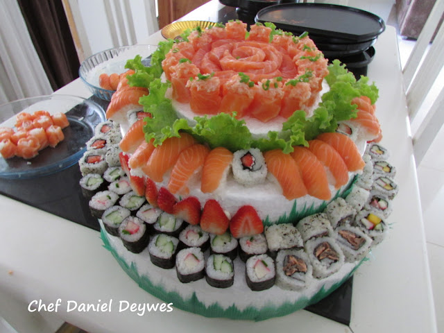 Bolo de Sushi Chef em Casa by Chef Daniel Deywes