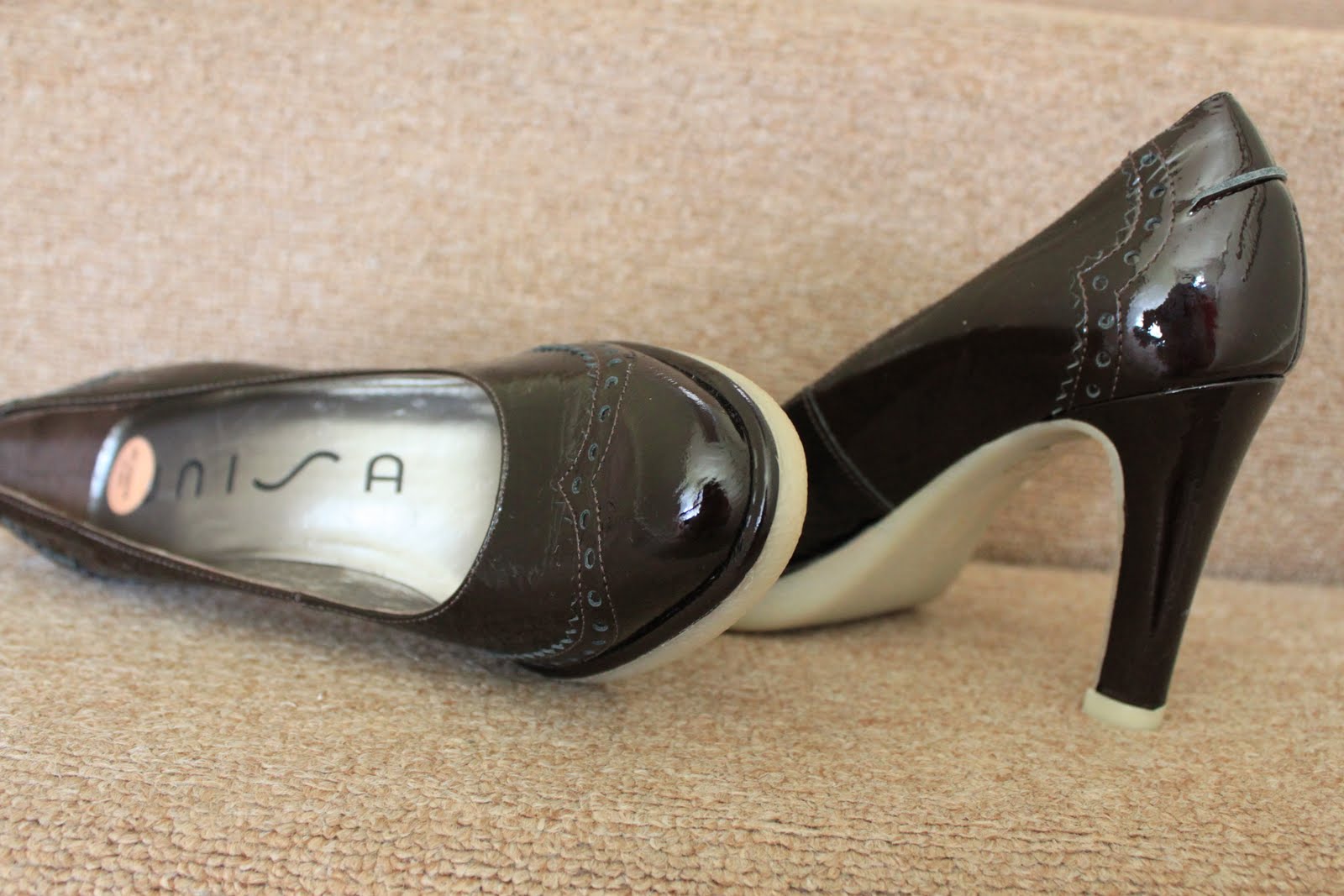 unisa shoes online