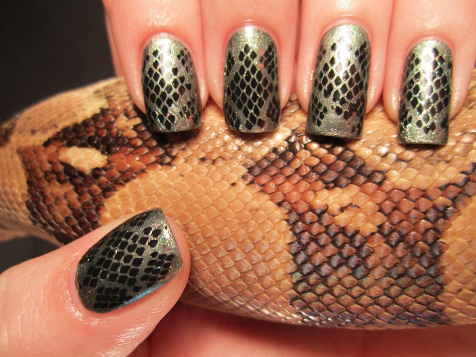 Jessica's Nail Art Snake Skin Nail Design