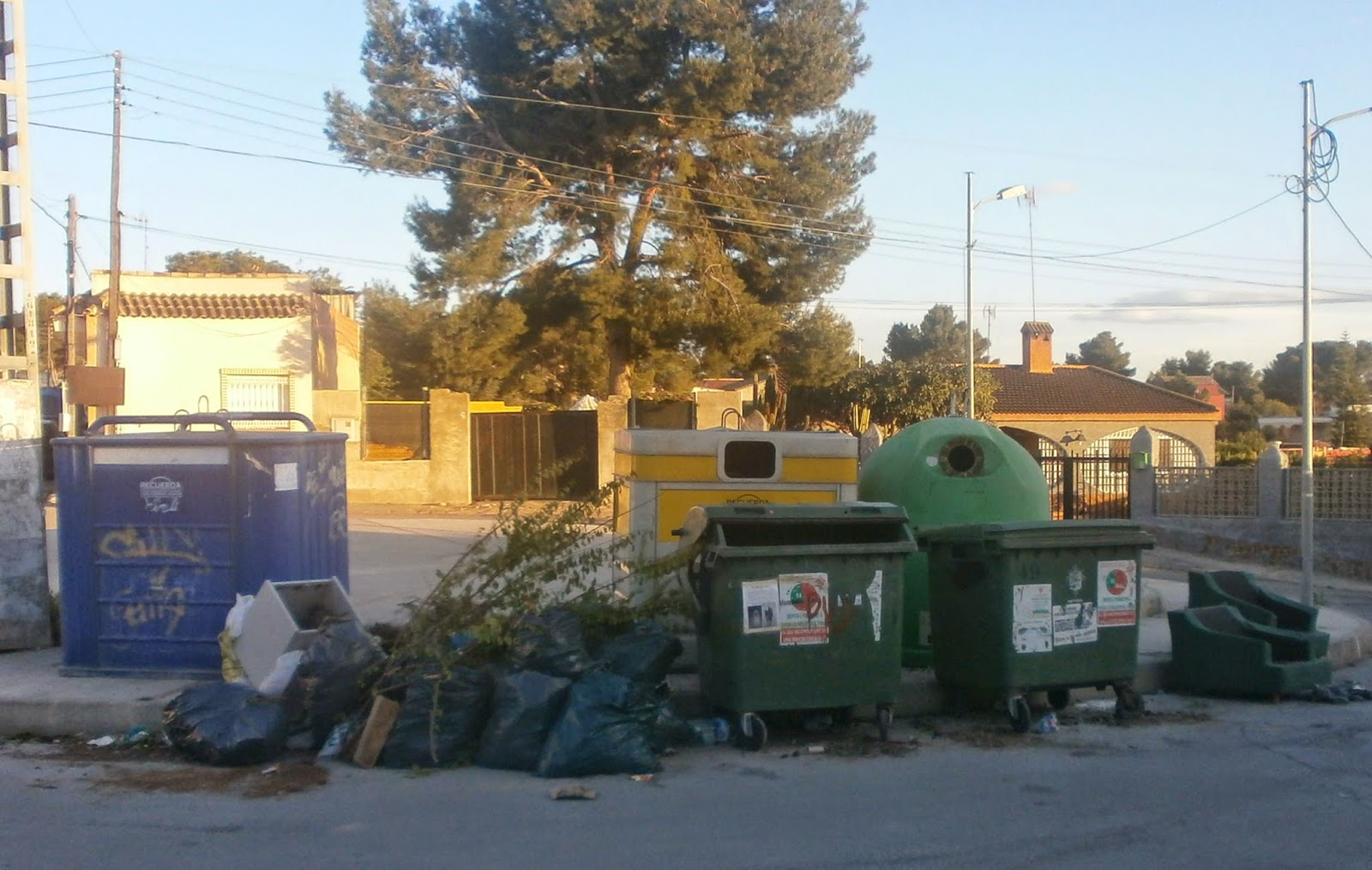 Bétera EU pide eficacia al Ayuntamiento en la recogida de muebles y