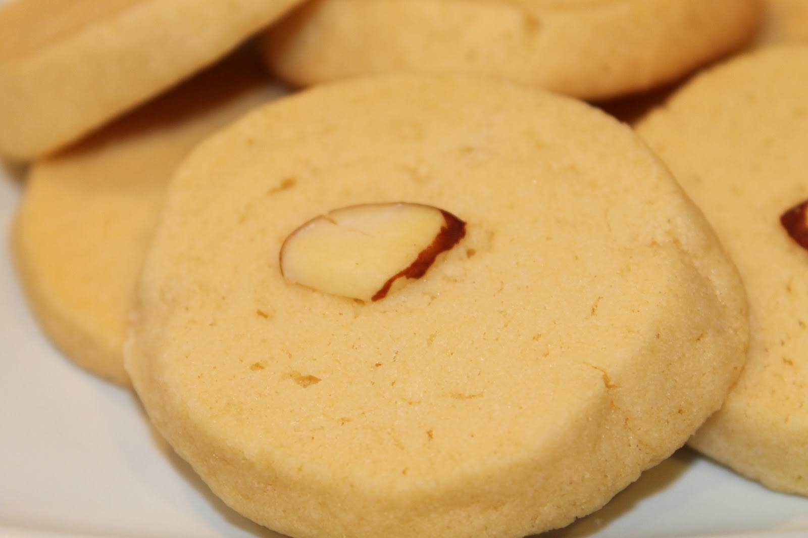 Mélange Almond Shortbread Cookies