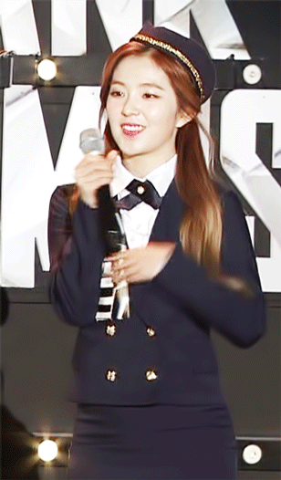 비쥬얼 리즈 찍은 제복입은 레드벨벳 아이린.jpgif | 인스티즈