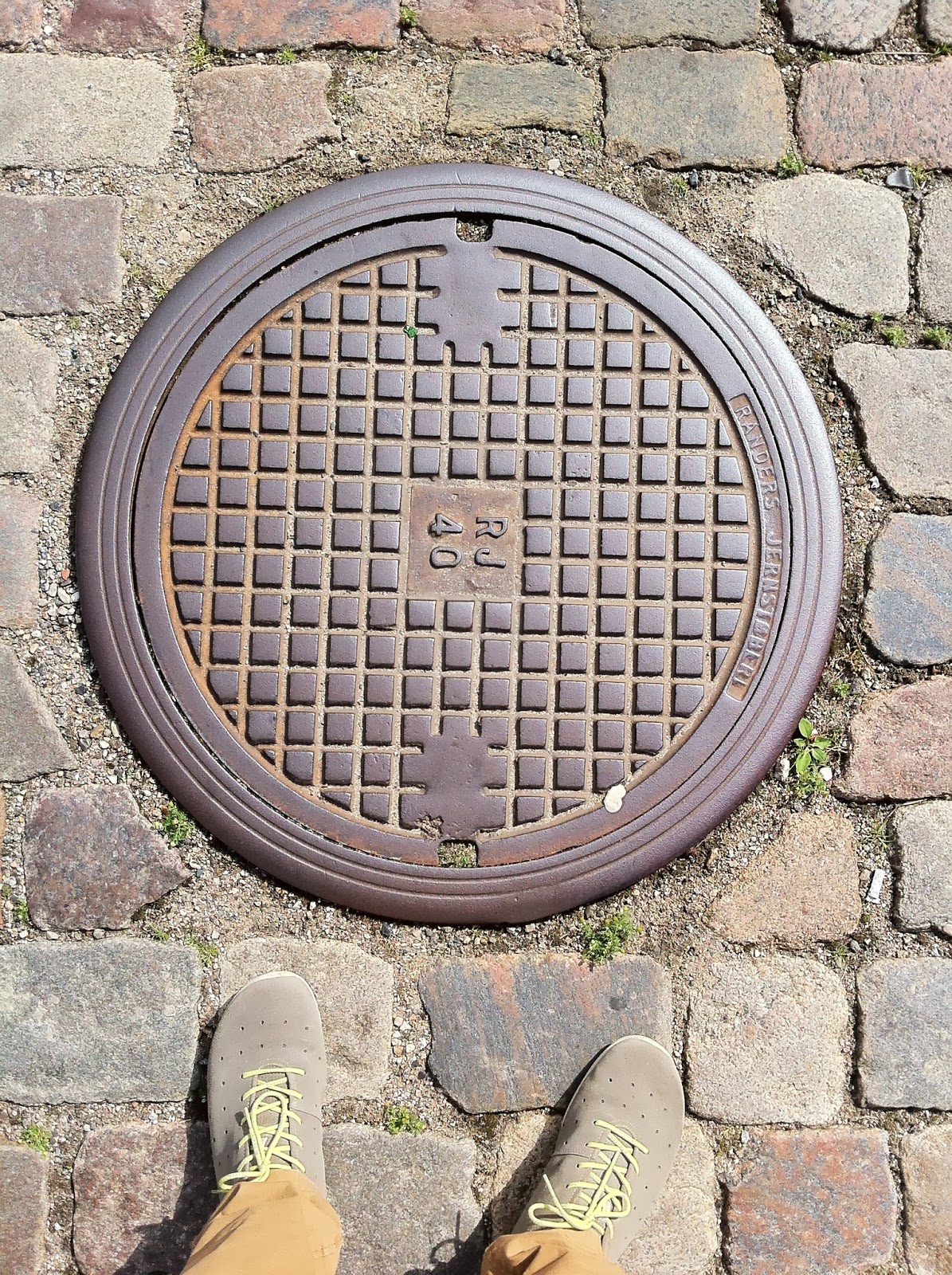 Manhole Cover RJ40 manhole covers