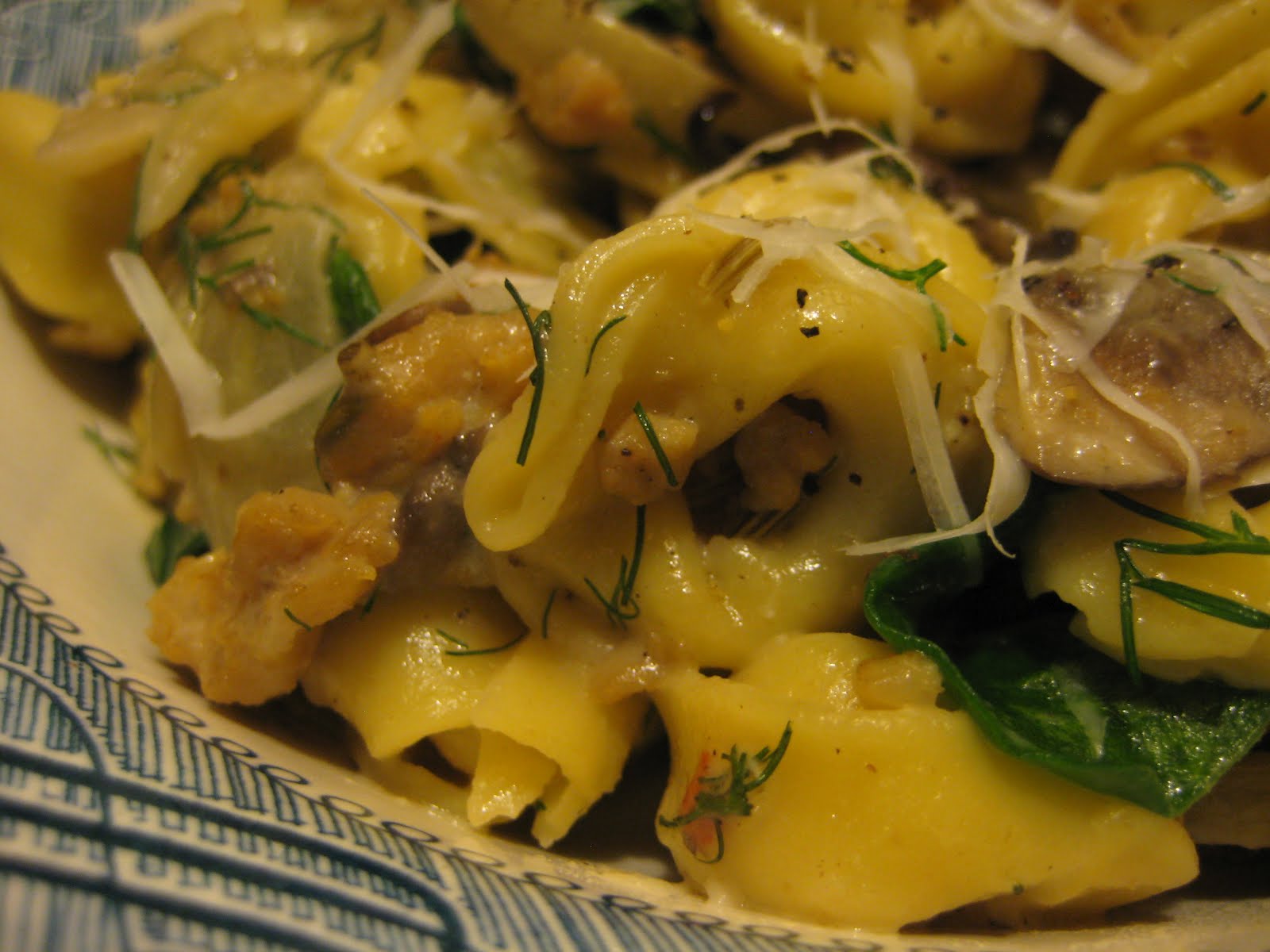 Bookcook TORTELLINI WITH SAUSAGE, FENNEL, MUSHROOMS, AND SPINACH