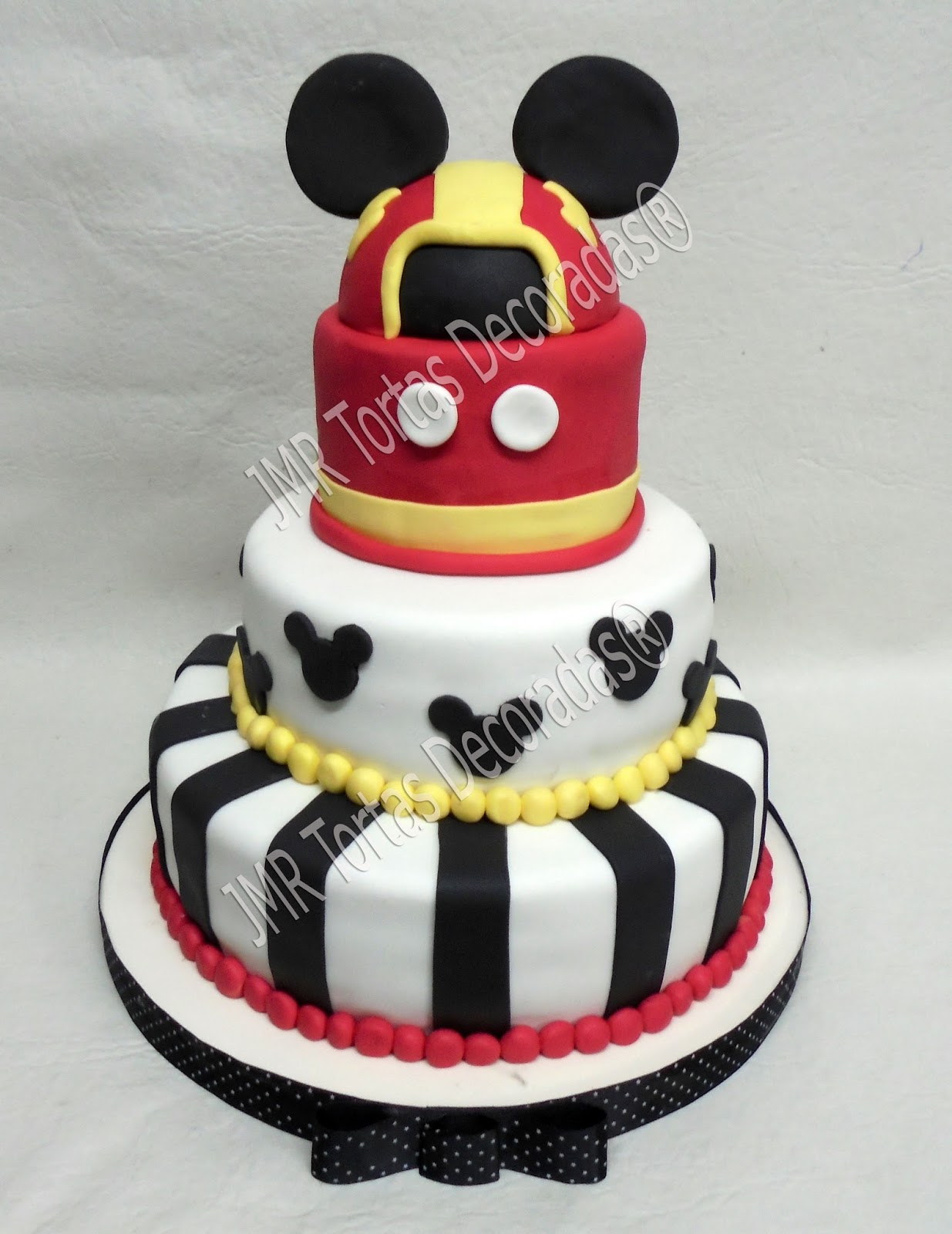 Torta Mickey Tres pisos | JMR Tortas Decoradas