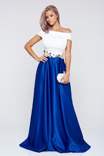 Rochie Artista albastra din material satinat cu insertii de broderie1